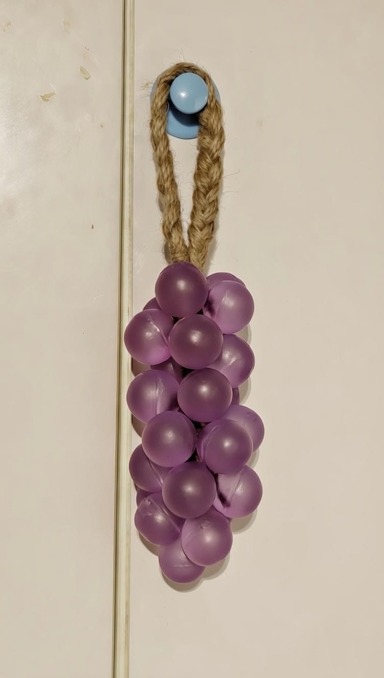 Hanging Soap Convenience – Ideal for bathrooms, cloakrooms, kitchens & wash basins